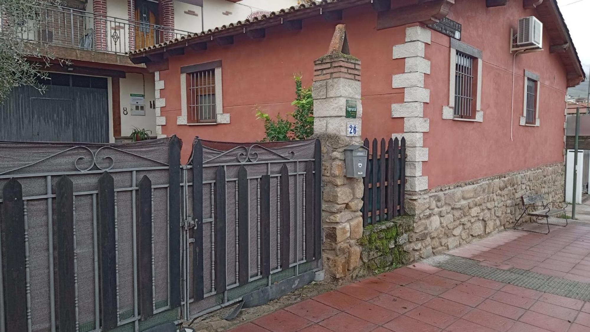 La Charca De La Dehesa Villa Casas del Monte Luaran gambar